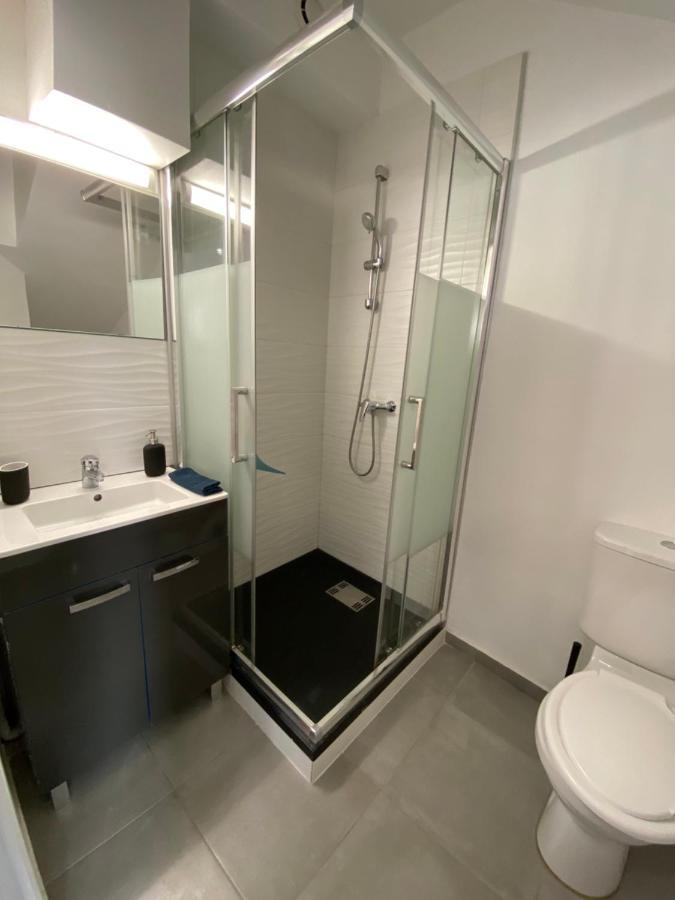 Appartement Studio Bord De Mer Centre Nice